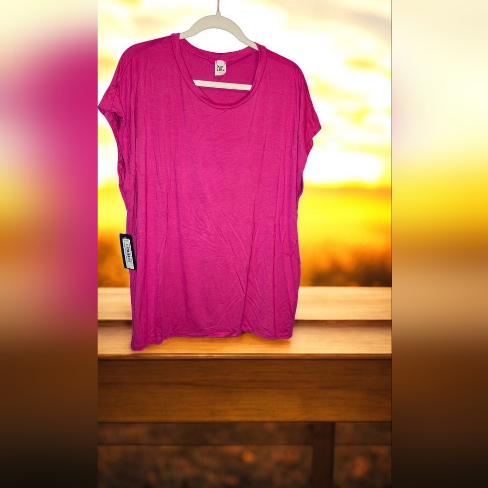 Sew In Love Magenta Short Sleeve Top, NWT